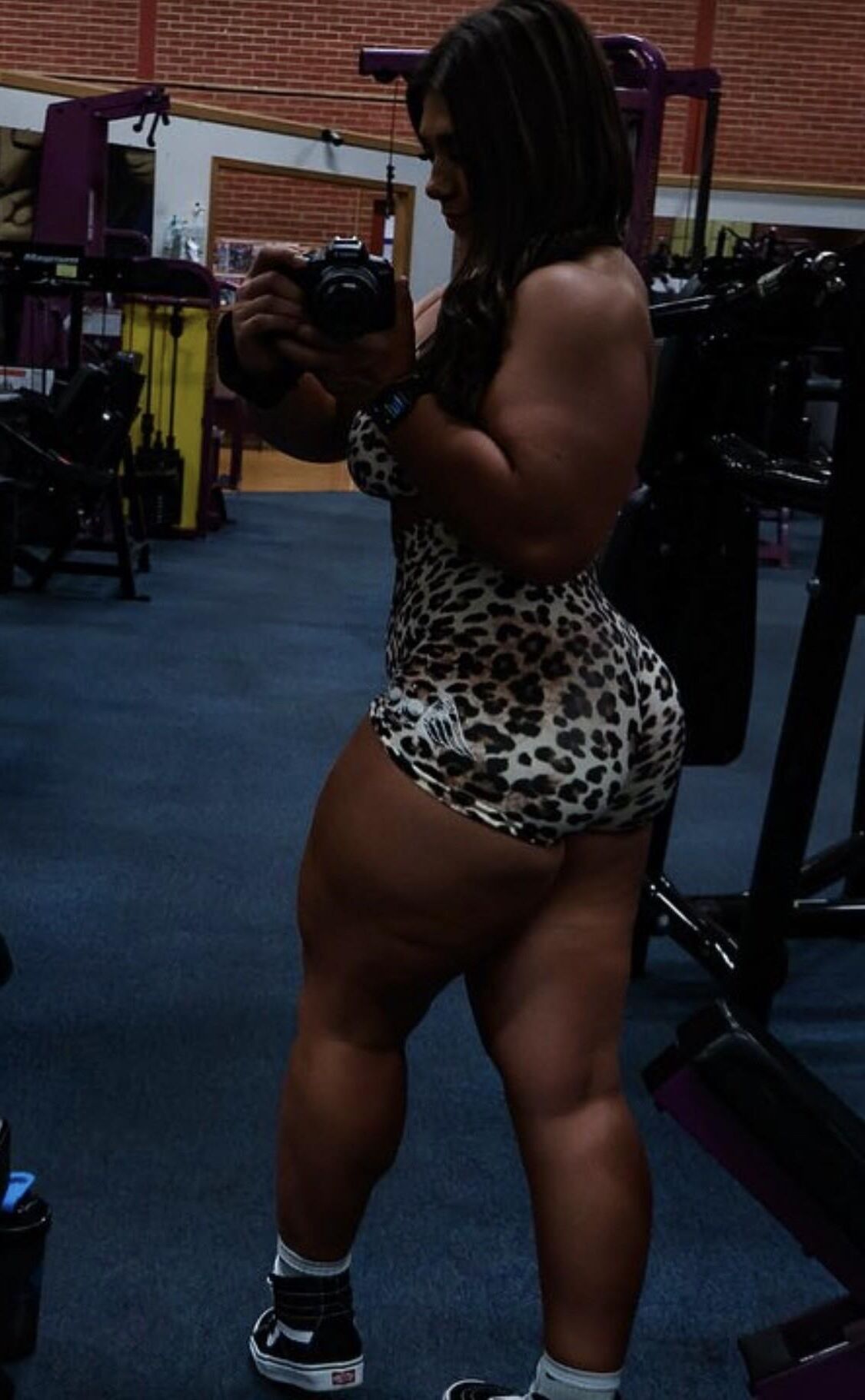 Muscle Girls Thicc, Powerful, Sexy Pawgs!