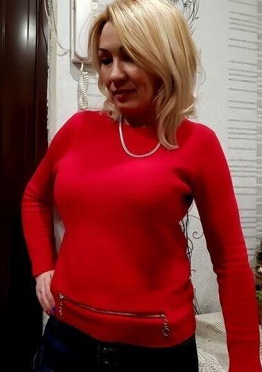 Mature blonde Olga from Minsk in Belarus