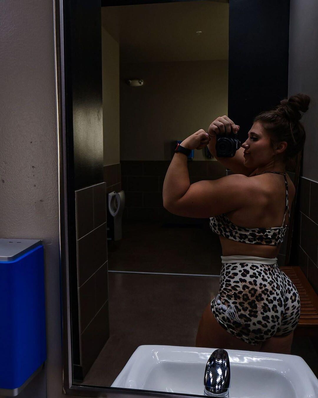 Muscle Girls Thicc, Powerful, Sexy Pawgs!