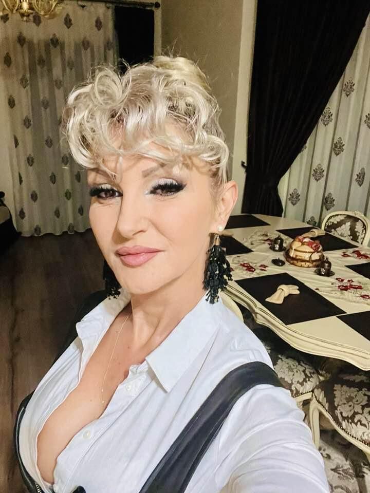 Romanian MILF Maria M 