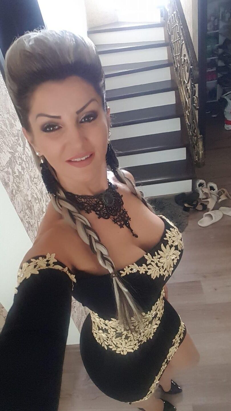 Romanian MILF Maria M 