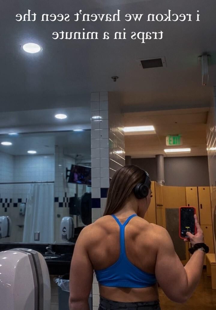 Muscle Girls Thicc, Powerful, Sexy Pawgs!