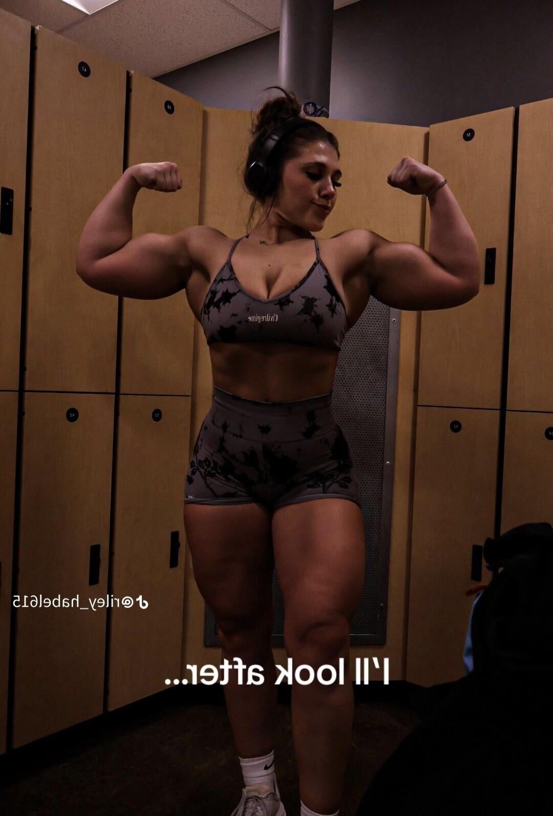 Muscle Girls Thicc, Powerful, Sexy Pawgs!