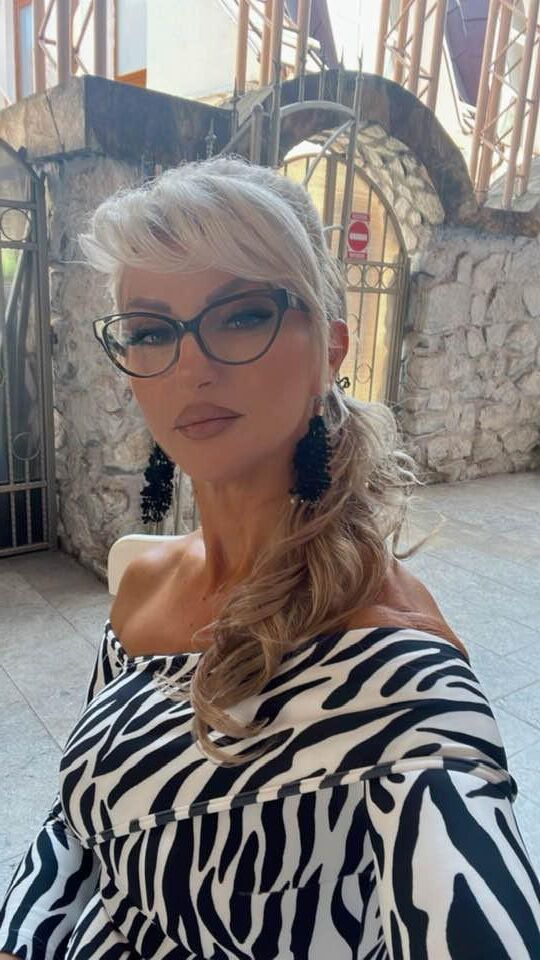 Romanian MILF Maria M 