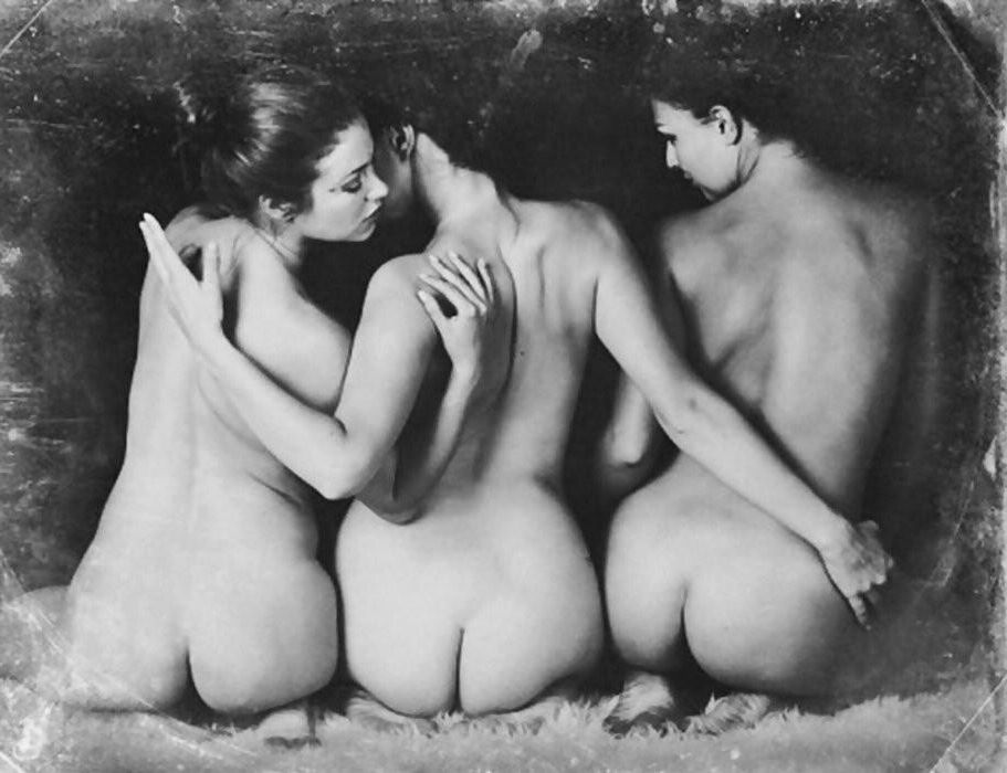 Vintage Naked and Topless Women 