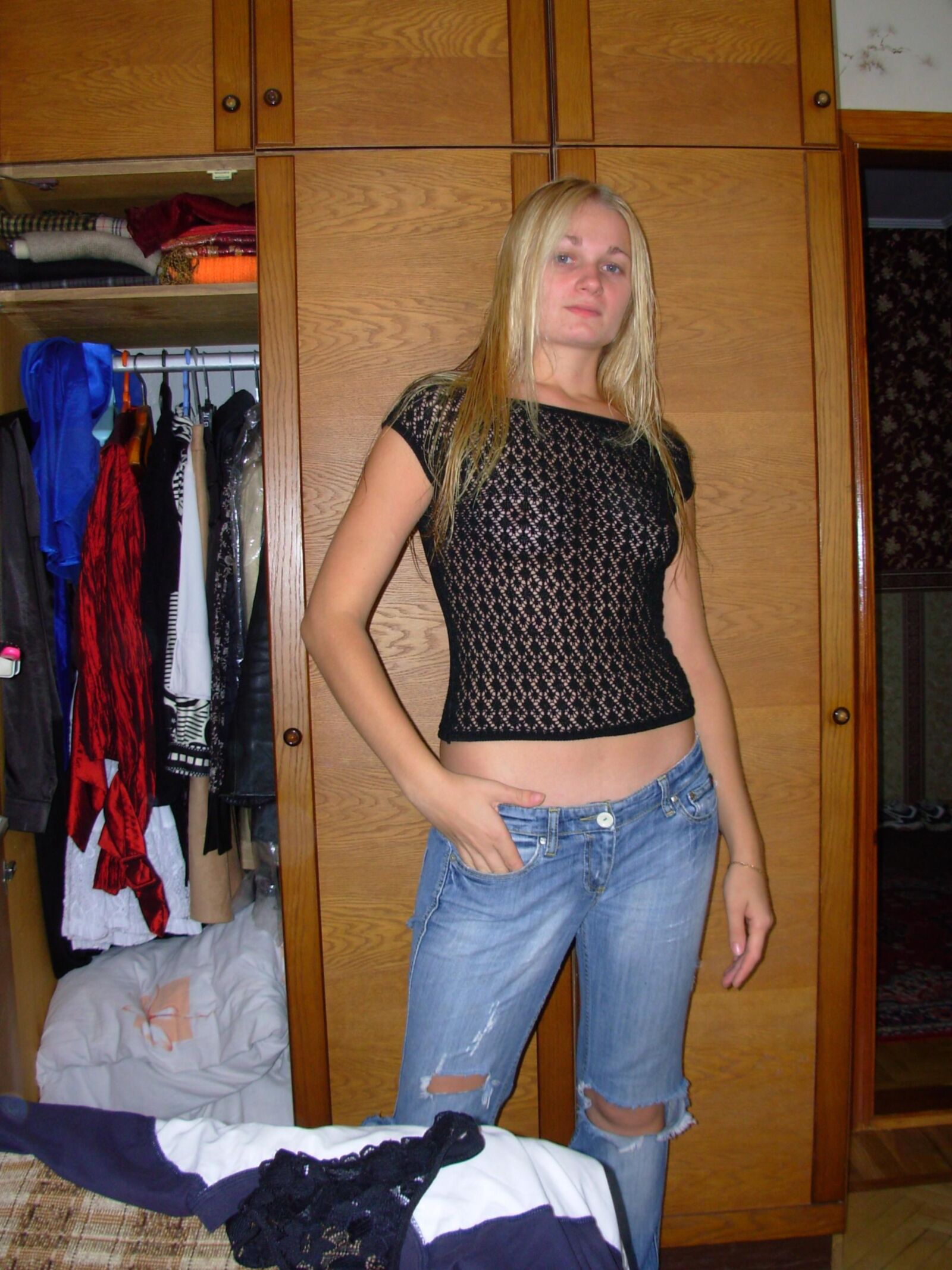 Blonde eastern European girlfriend homemade photo shooting 