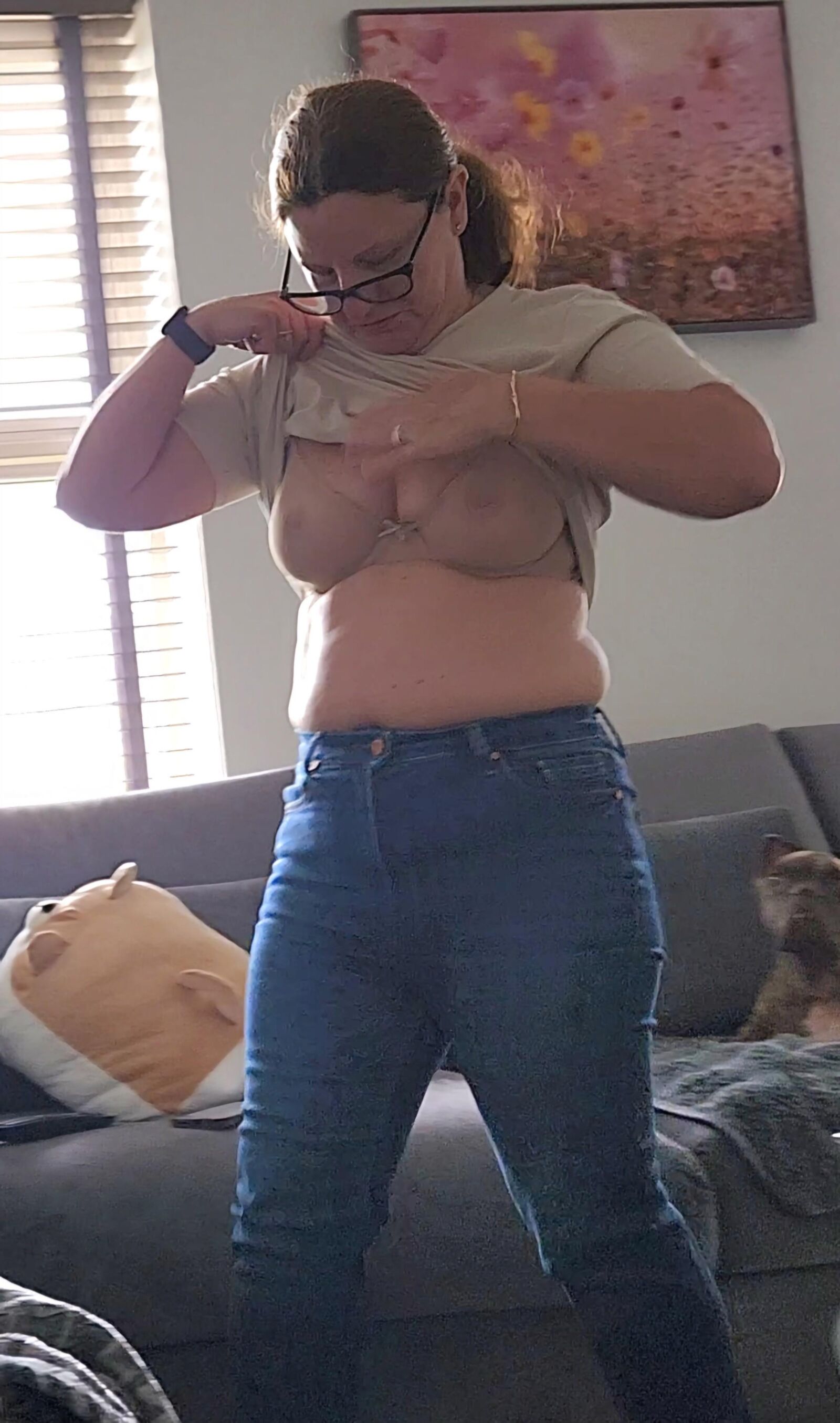 Mature chubby milf in her bra, want her to take any off? 