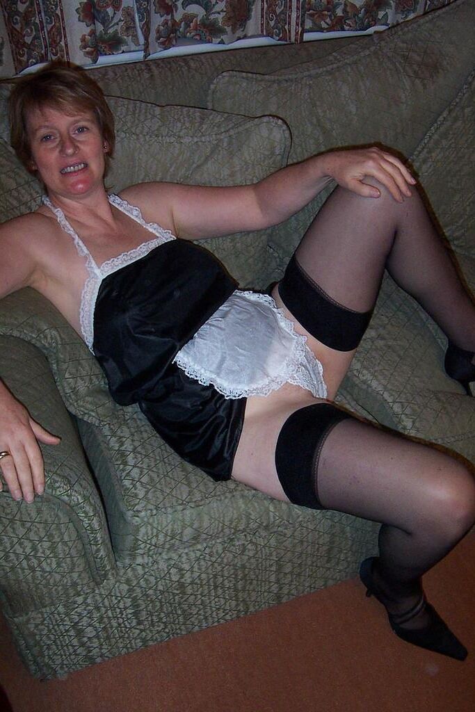 sexy thick pale milf wife