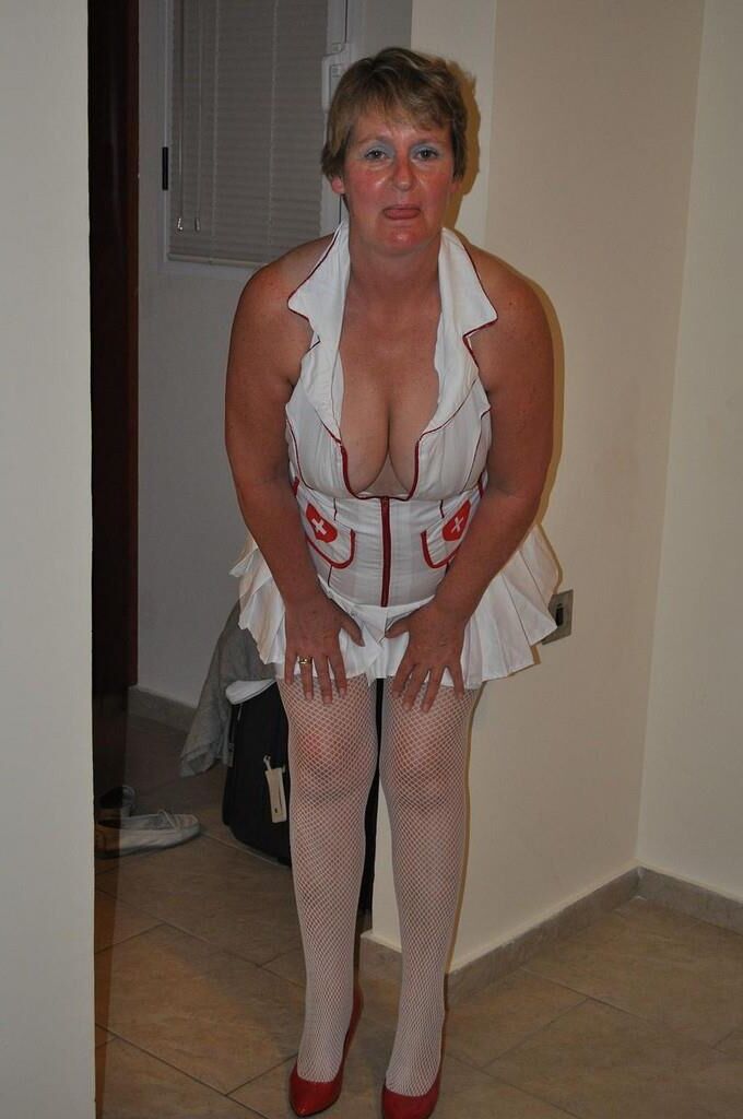 sexy thick pale milf wife