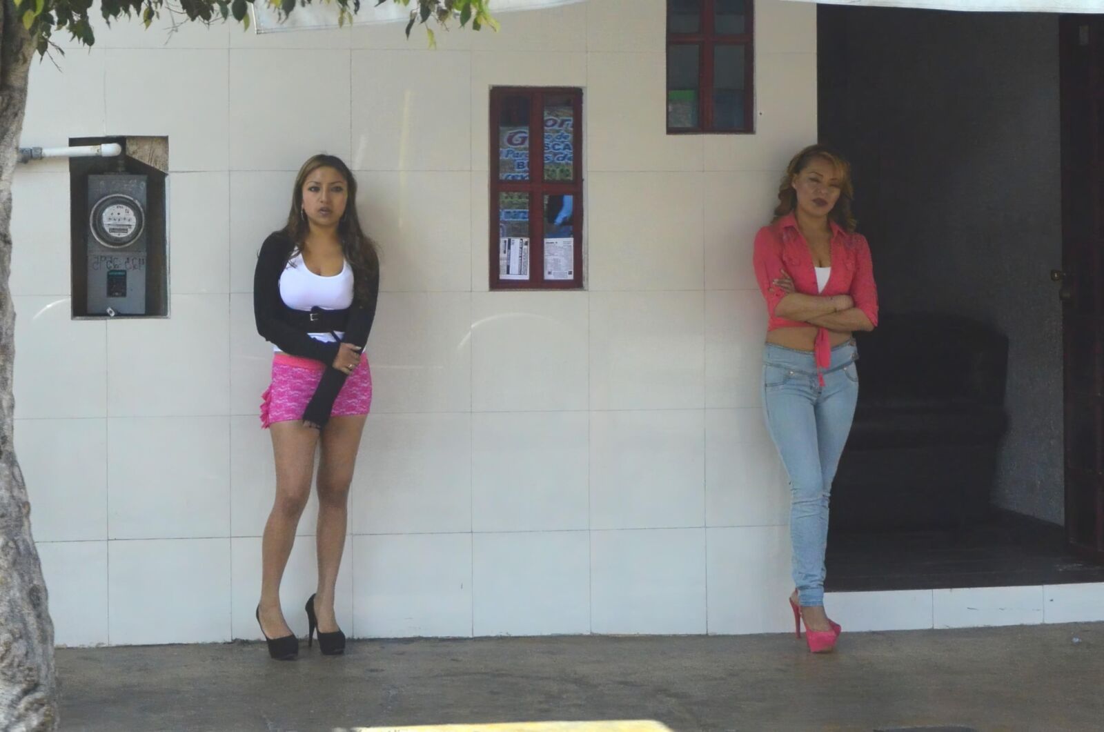 Take Your Pick! Prostitutes in Tijuana\'s \"La Coahuila\"