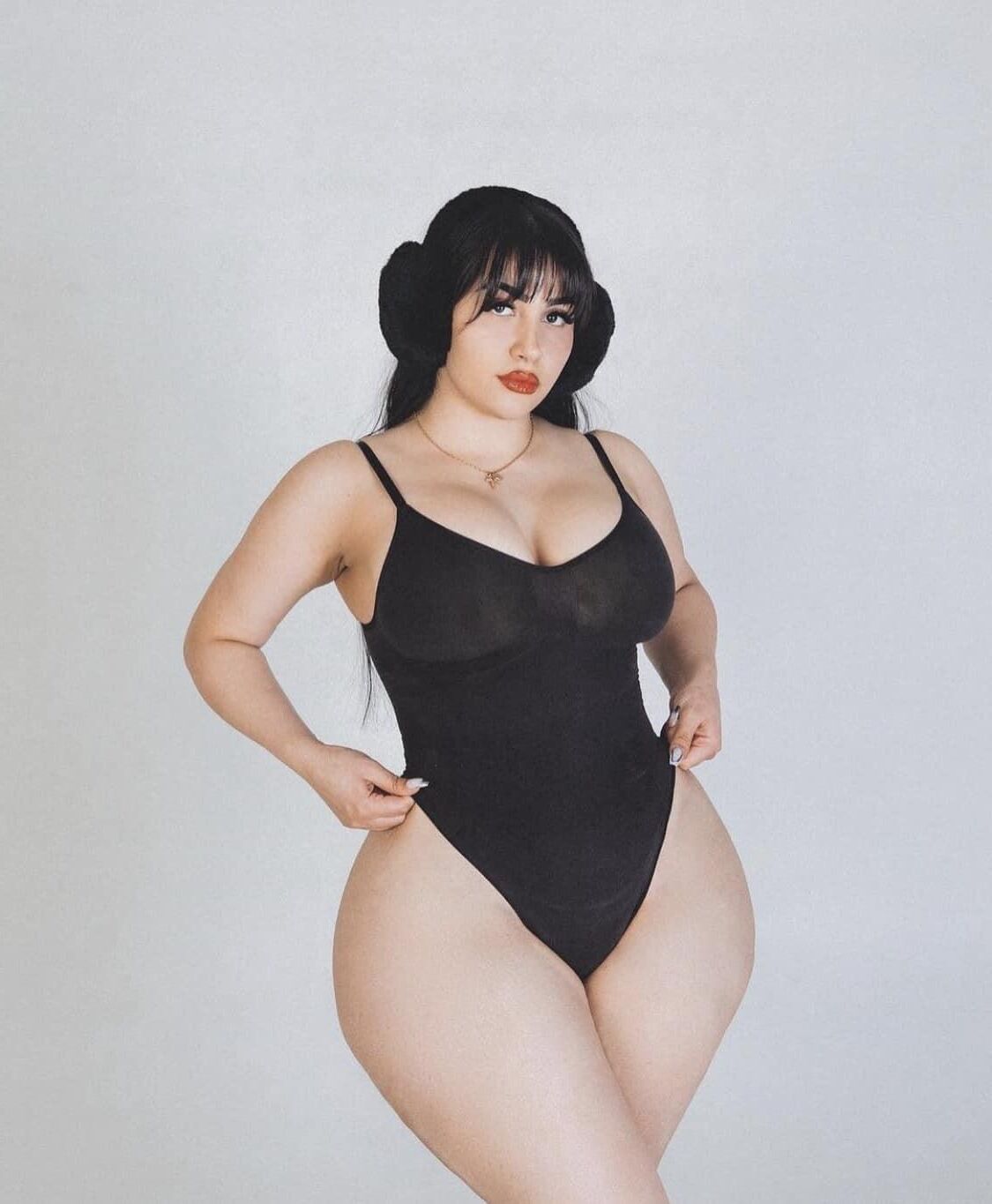 Amelia gigante bunda bits beleza anallatina menina mista tiros quentes