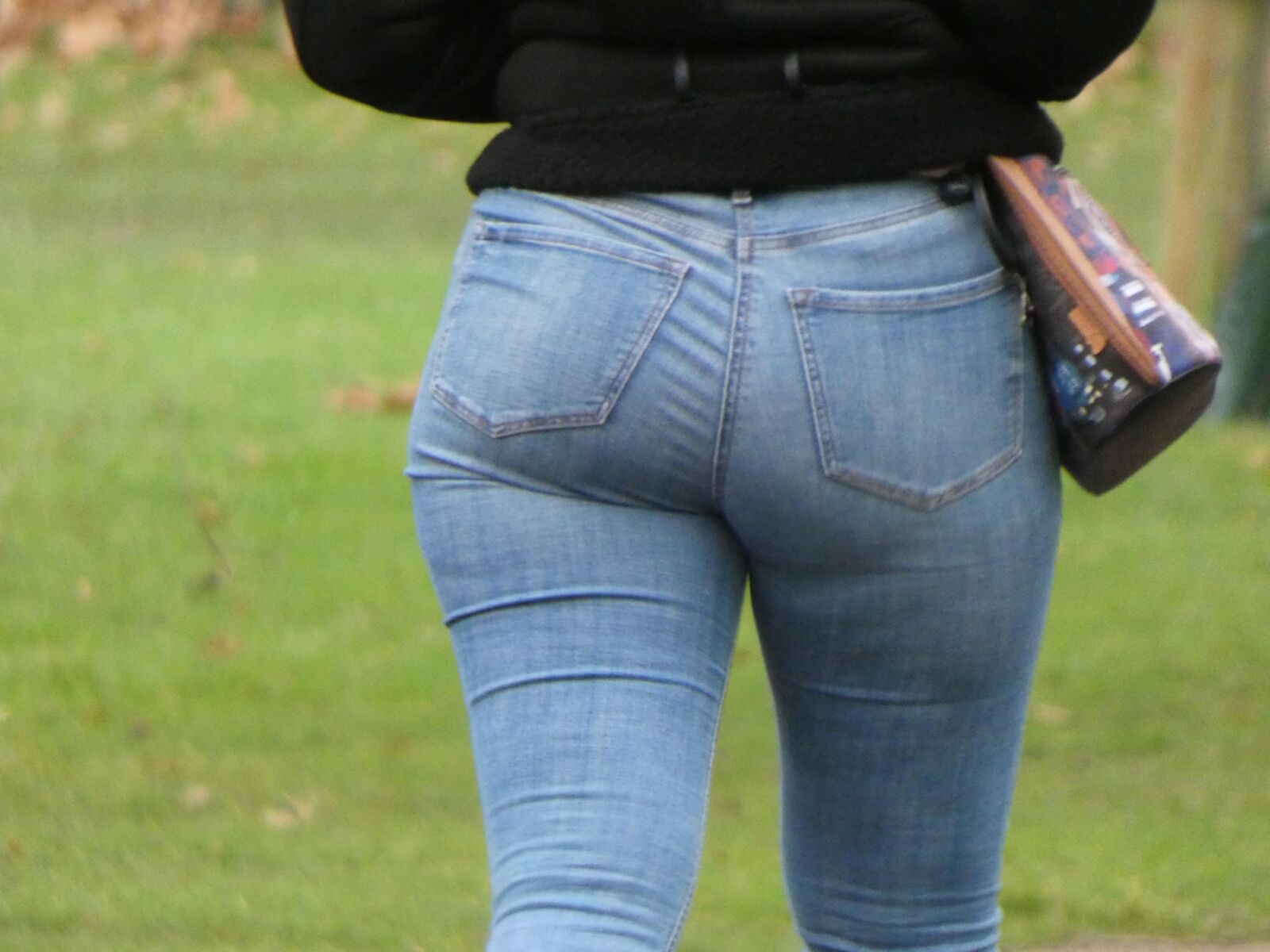 Jeanz bum walk