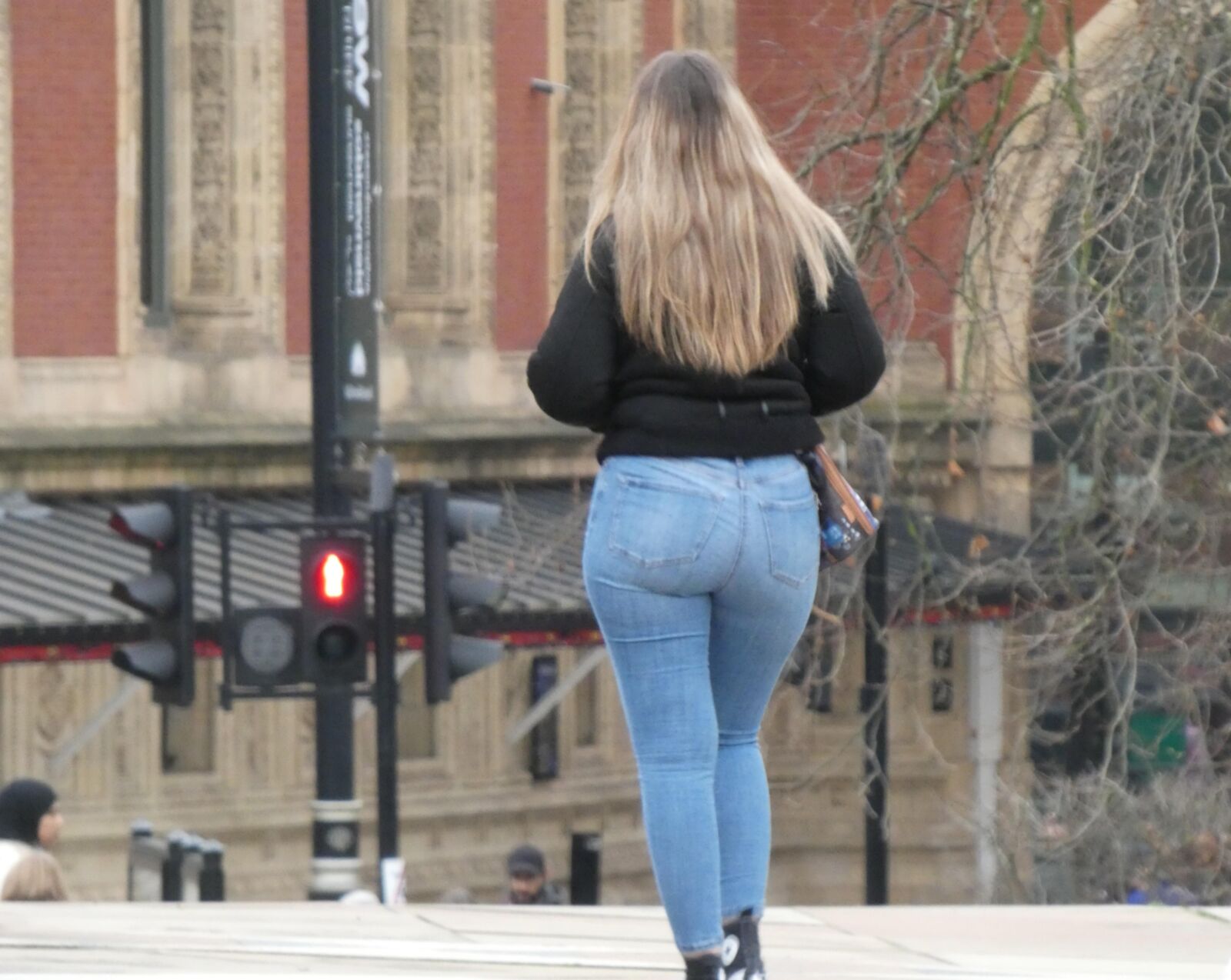 Jeanz bum walk