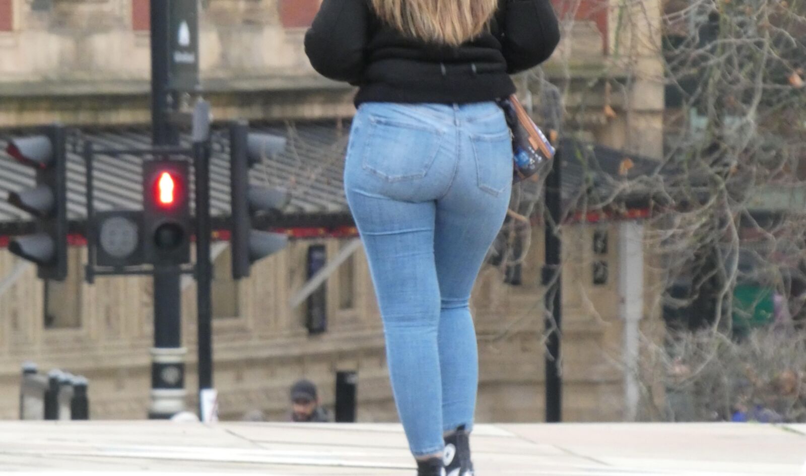 Jeanz bum walk