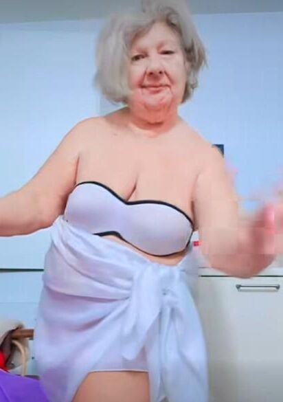 Lonely Bbw granny 