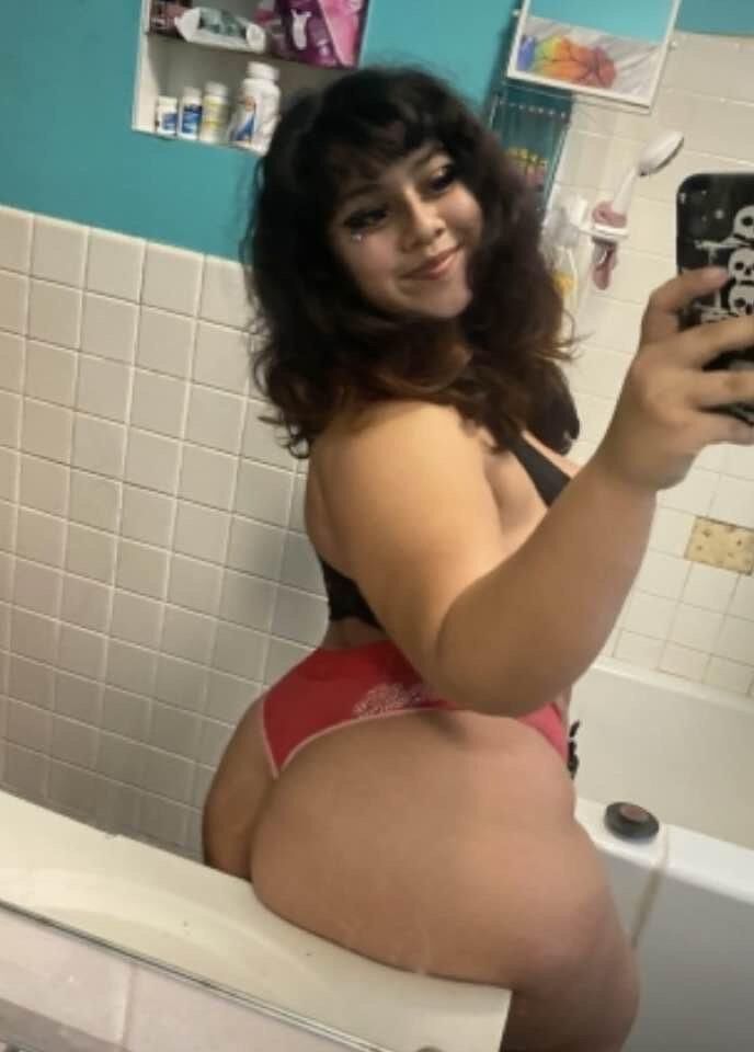 Thick Latina whore exposed