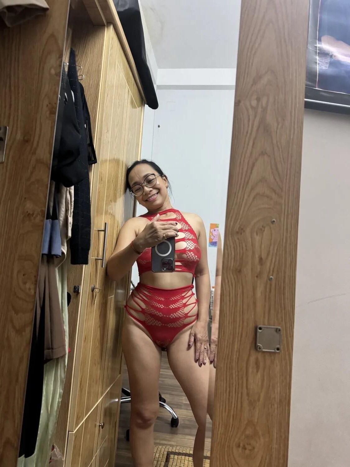 Asiatische Milf Sammi Dessous