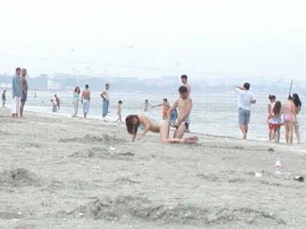 FUCKING ON THE BEACH IN FRONT OF EVERYONE