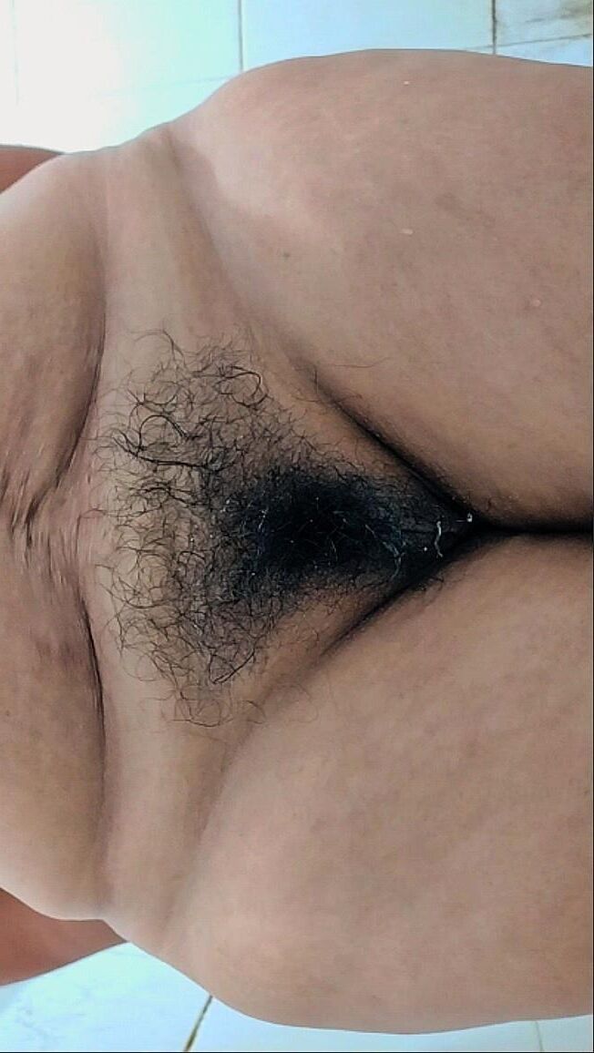 Hairy pussy 