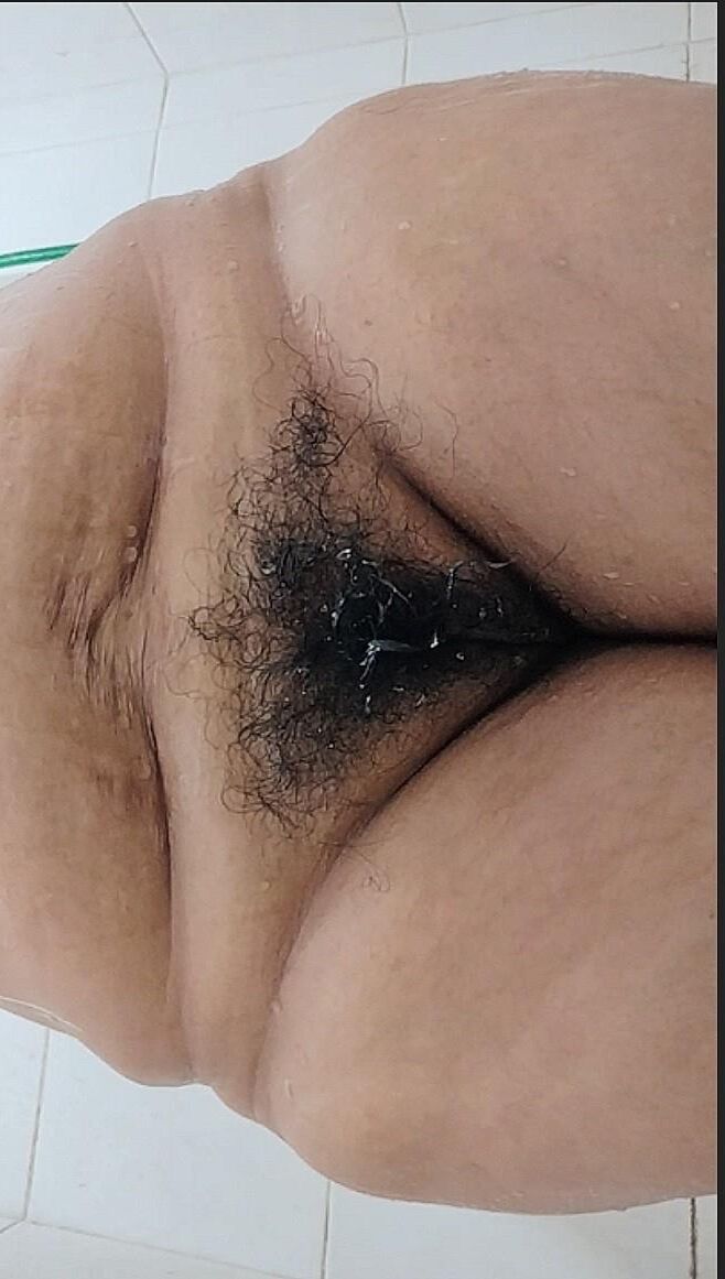 Hairy pussy 