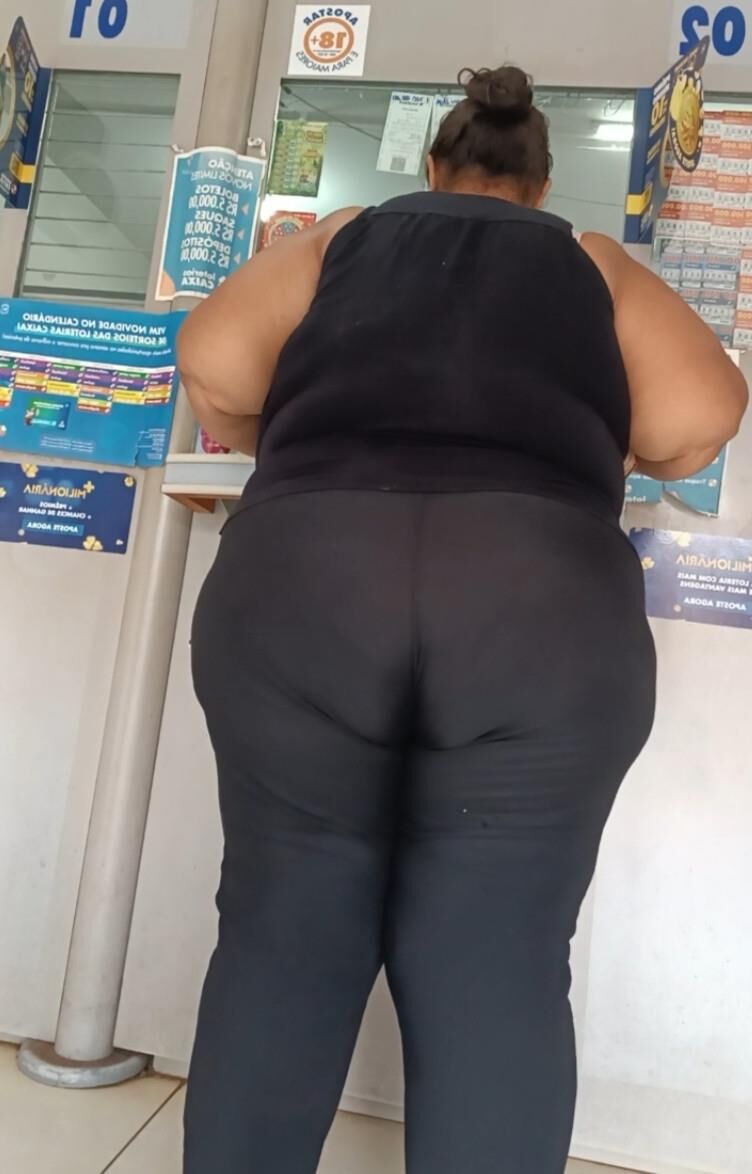 Gorda do cu enorme