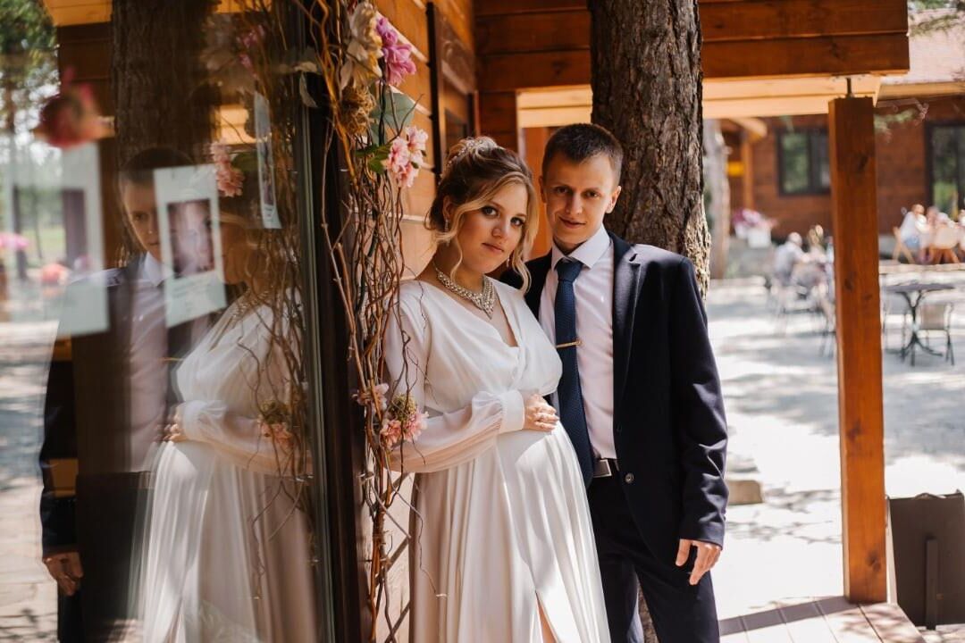 ロシアの女は、ポリナ・アブドゥシナ・ノズドリナと結婚した