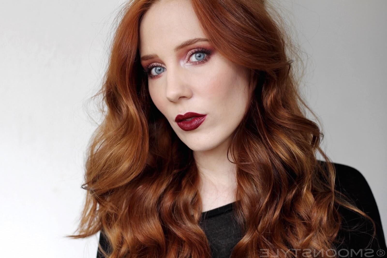 Simone Simons (cantor holandês) ()