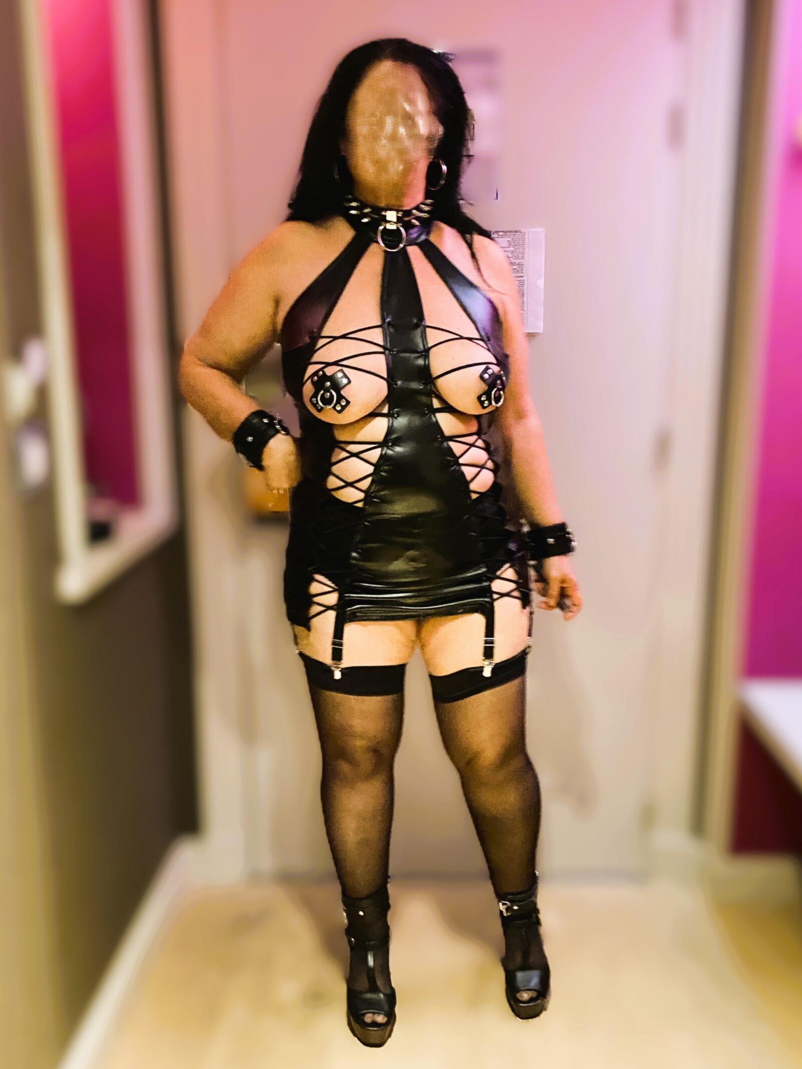 : Meine Schlampe im BDSM Swinger Club