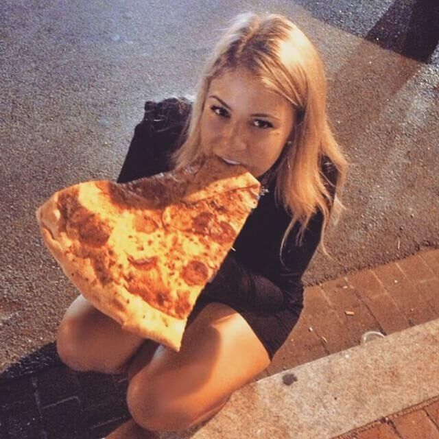 La pizza aime les filles