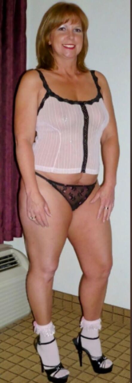 Lingerie mature est