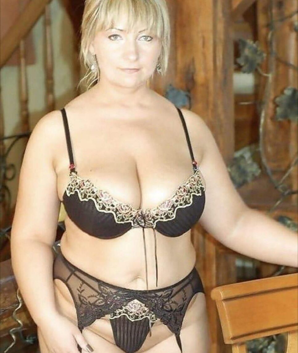 Lingerie mature est