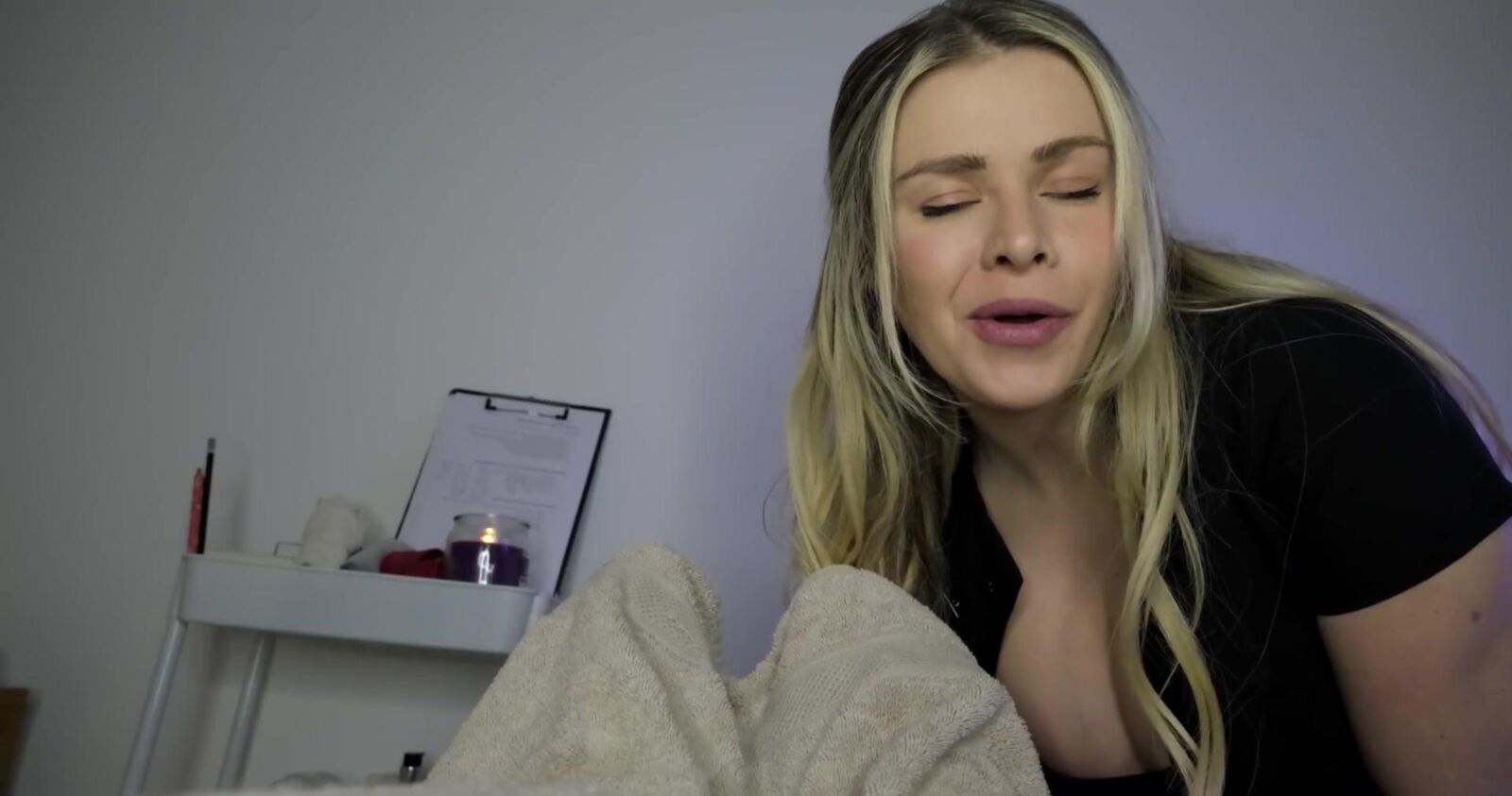 Schottische Murmeln ASMR Private Massage Lauren Woods