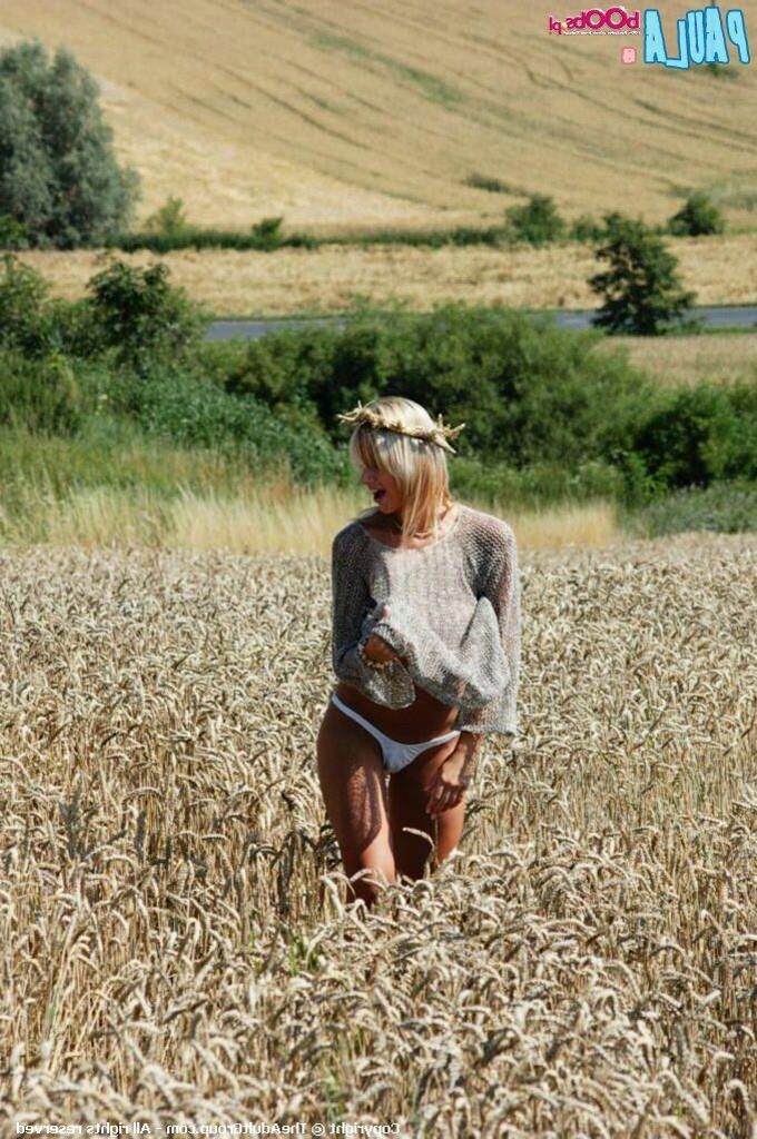 Carol Goldnerova as Paula Dancing In the Field