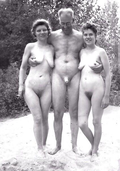 Pics from the nudist lifestyle 