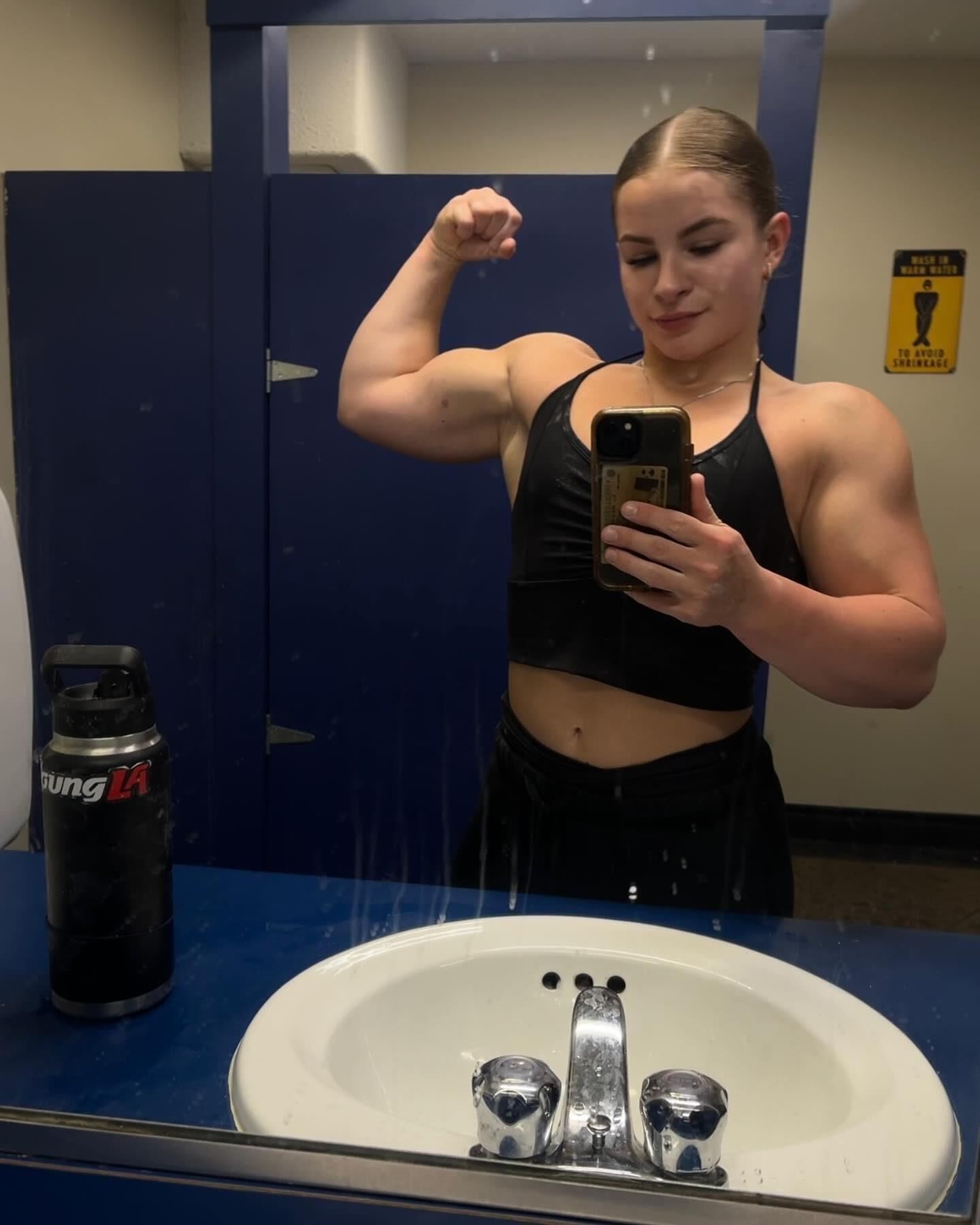 Muscle Girls Thicc, Powerful, Sexy Pawgs!