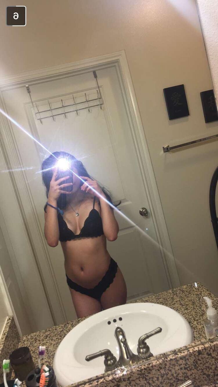 CALIFORNIA TEEN SLUT. KIK MAHOMES. TELEGRAM @BOSSMAN_