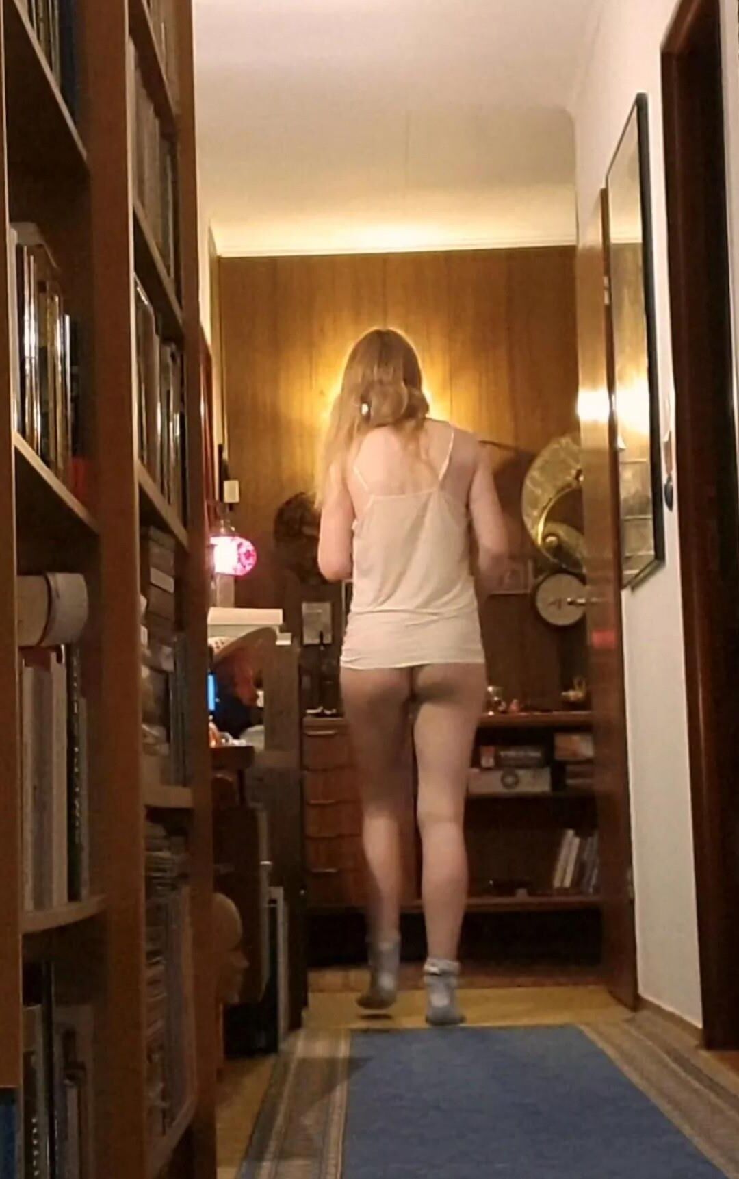 British Wife At Home