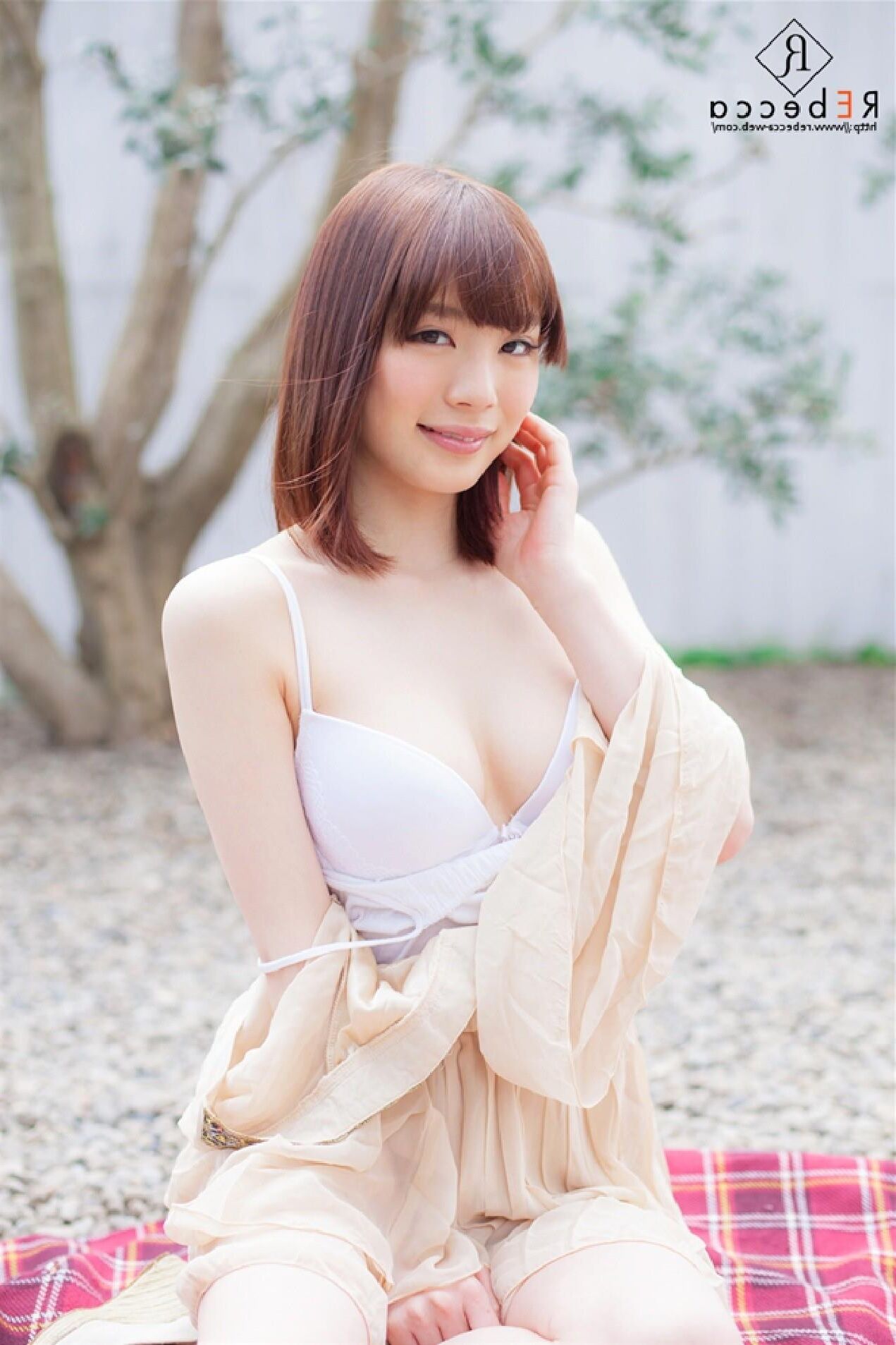 Airi Suzumura Rebecca Digitales Fotobuch The Sound of White Bell