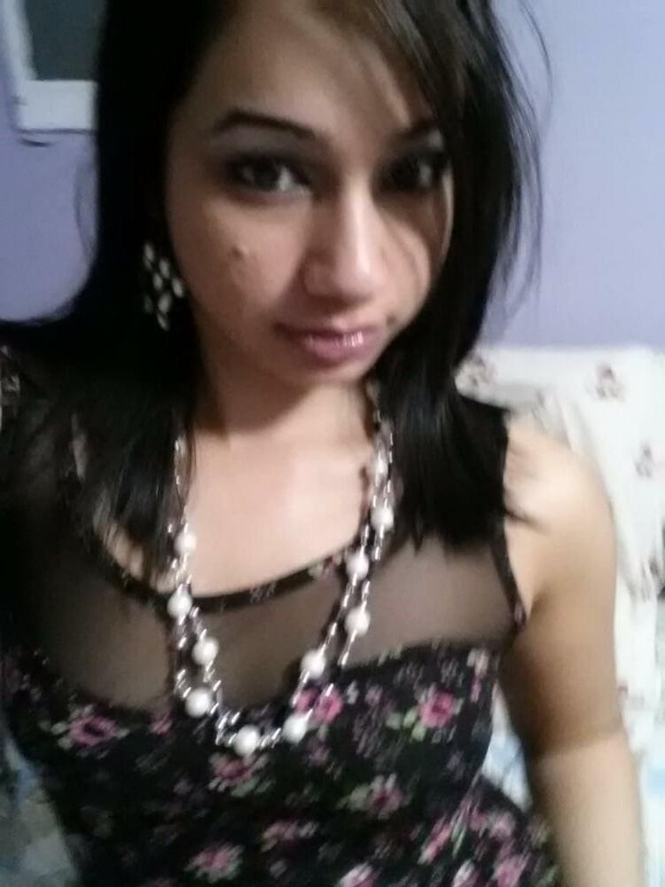 Sexy Desi Girlfriend