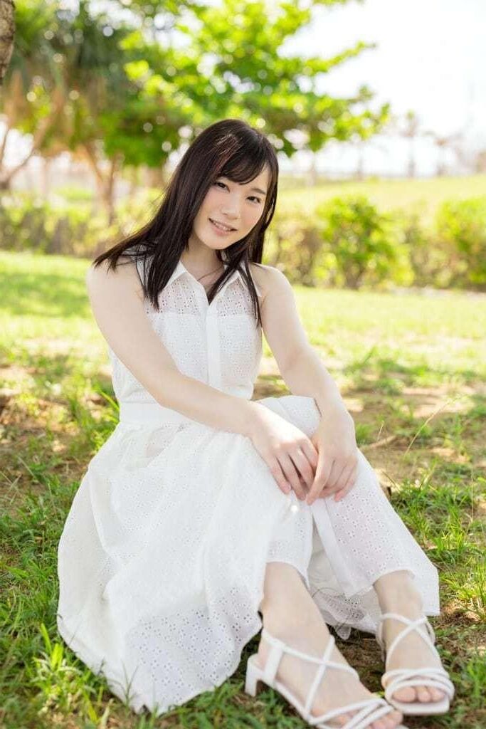 Airi Suzumura Photobook Okinawa Foto Nr. Shining