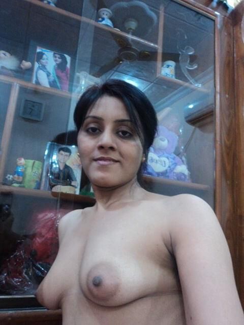 Paki Wife And Her Topless Selfies