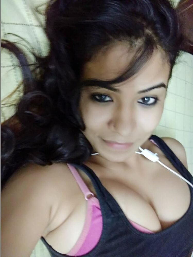 Grandes tetas esposa india