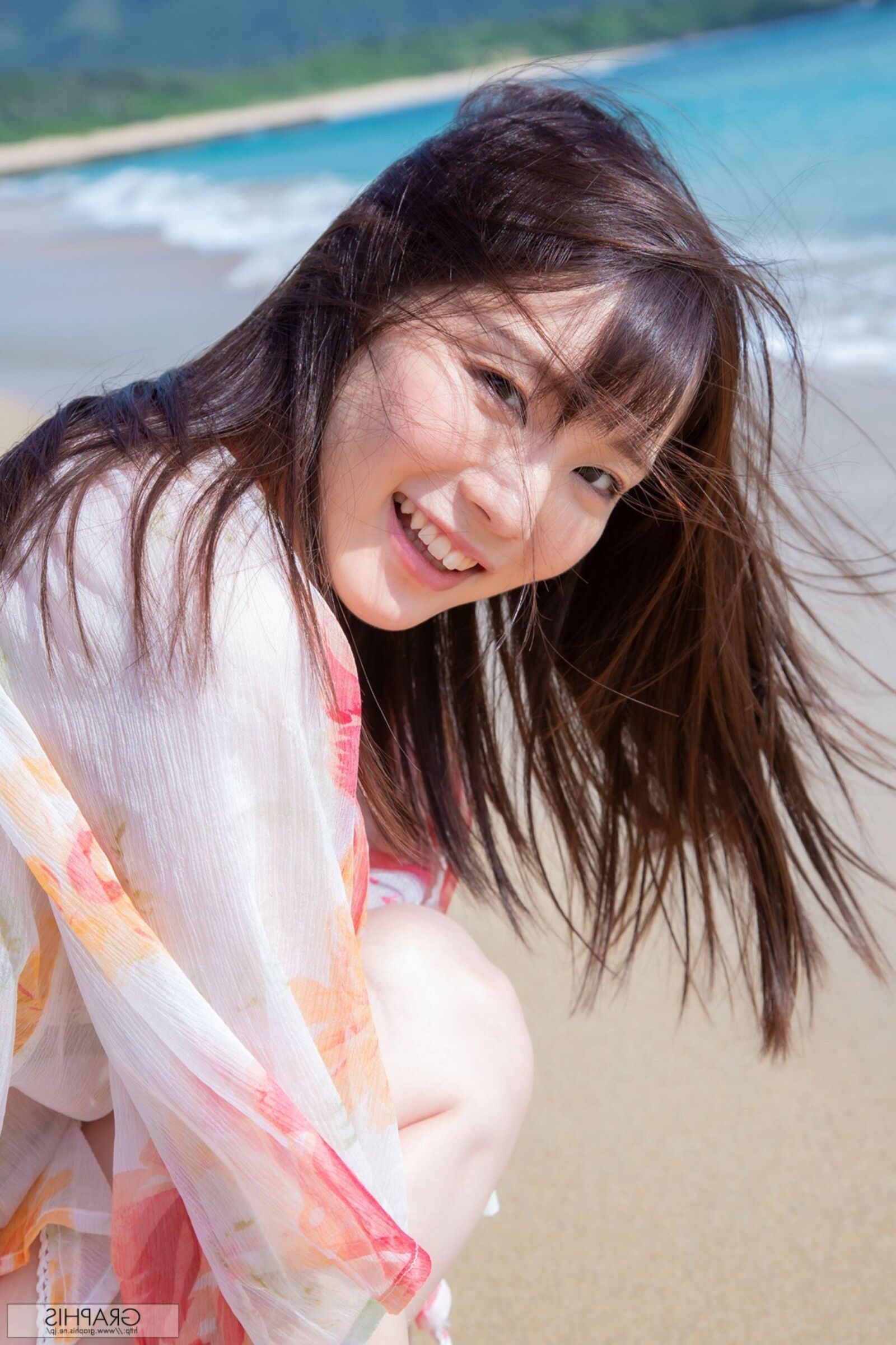 Airi Suzumura Graphis