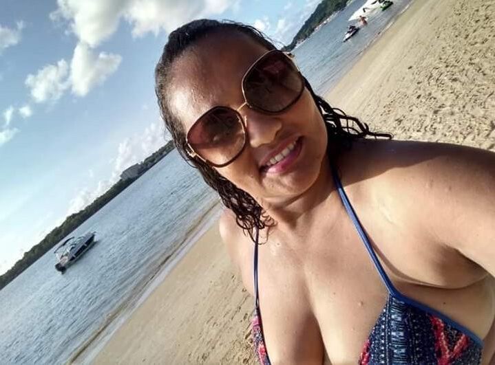 Professora Cintia é tão feia que me deixou comi tes