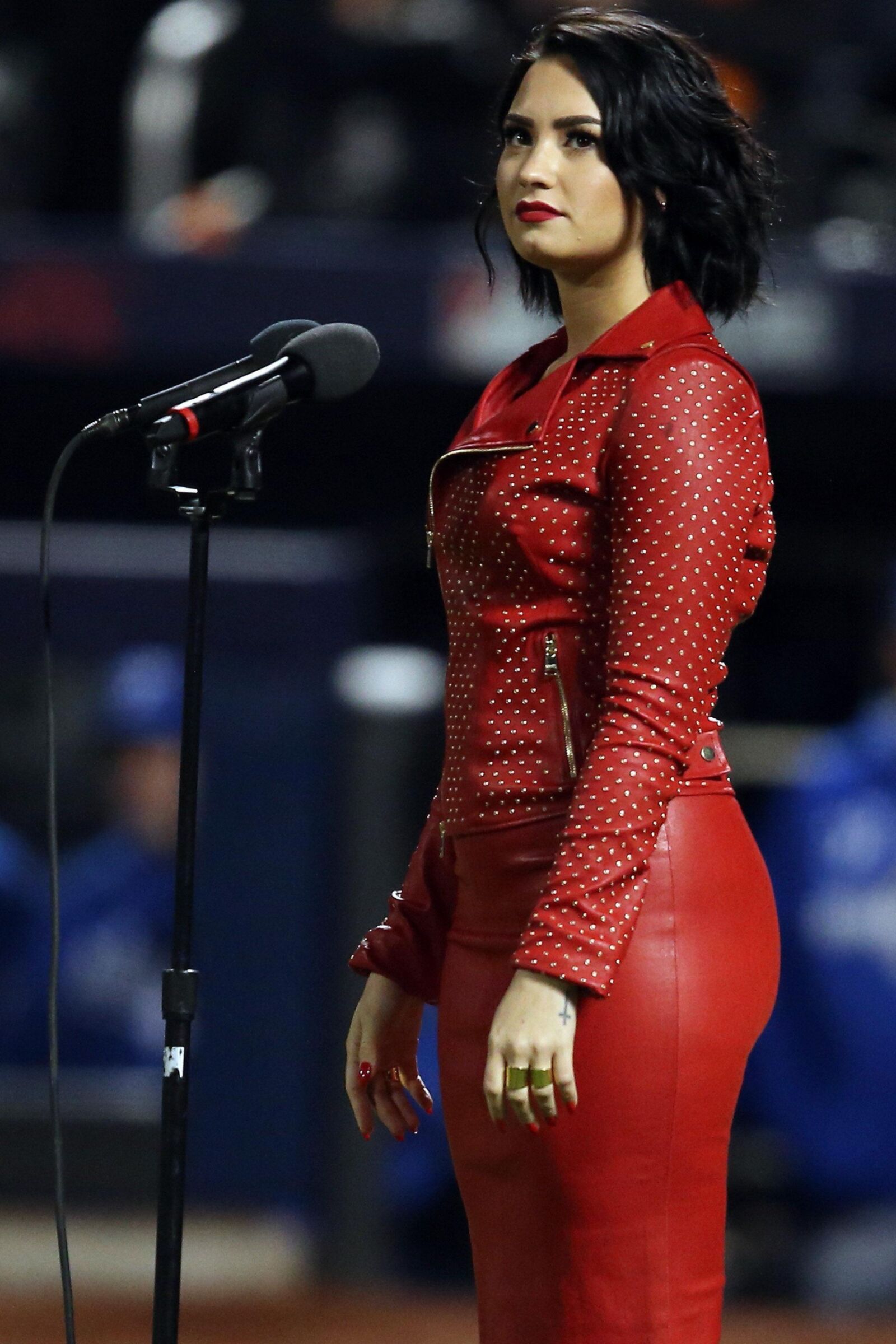 Demi Lovato - MLB World Series Game vier auf dem Citi Field