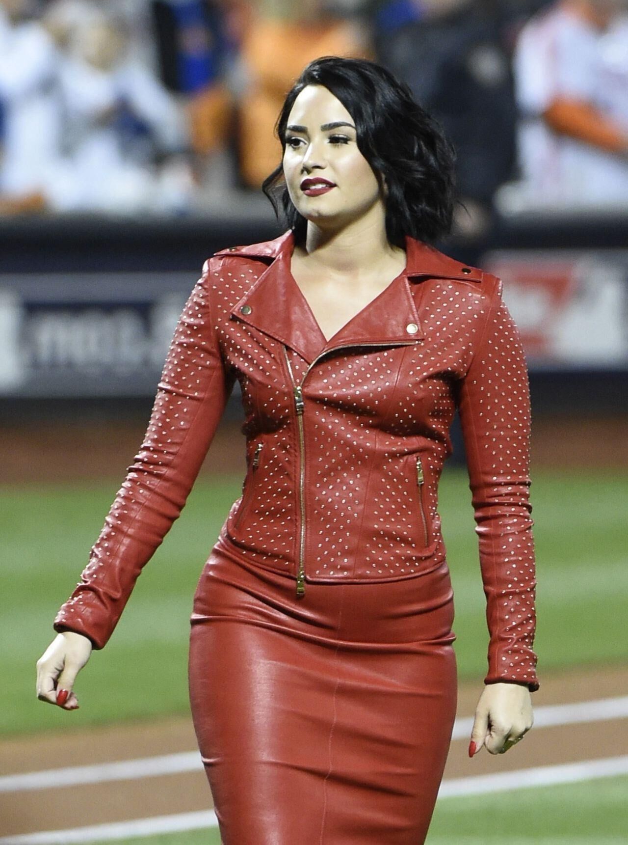 Demi Lovato - MLB World Series Game vier auf dem Citi Field