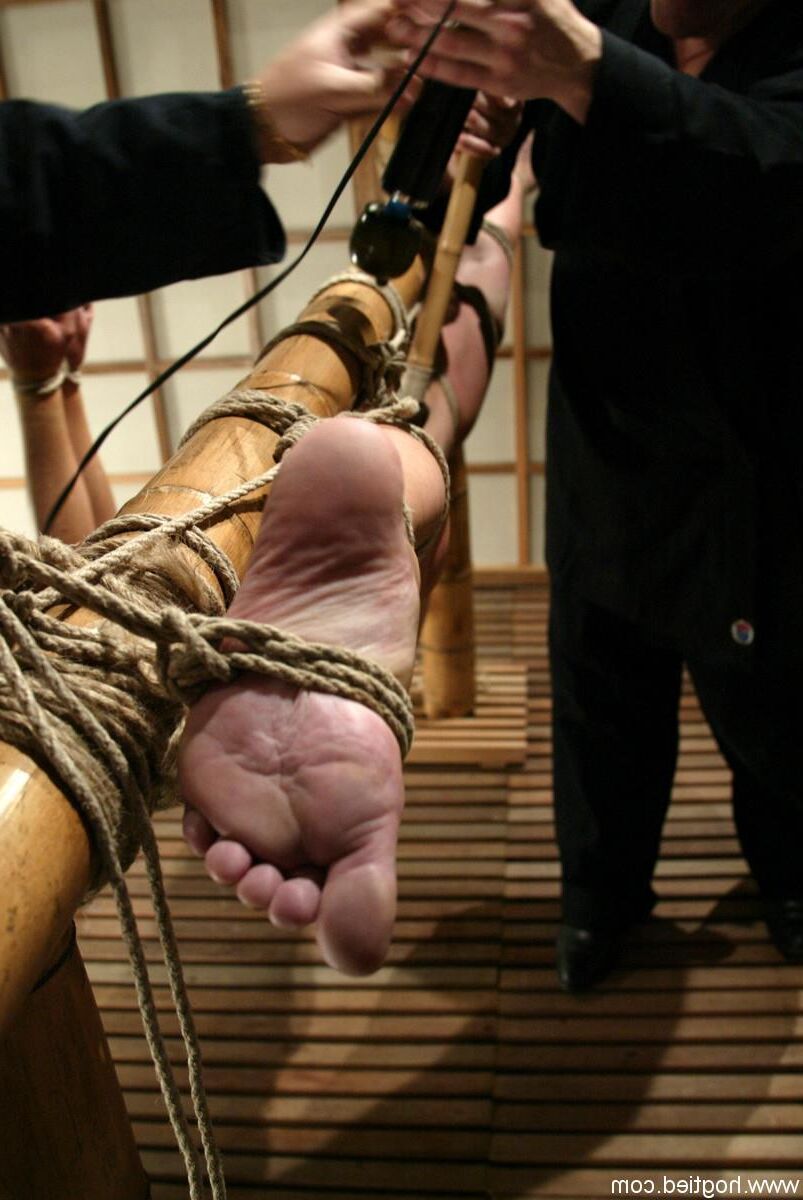 Maria Shadoes   Bondage Model