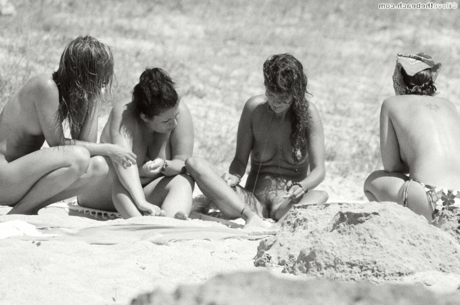 Playa desnuda analógica