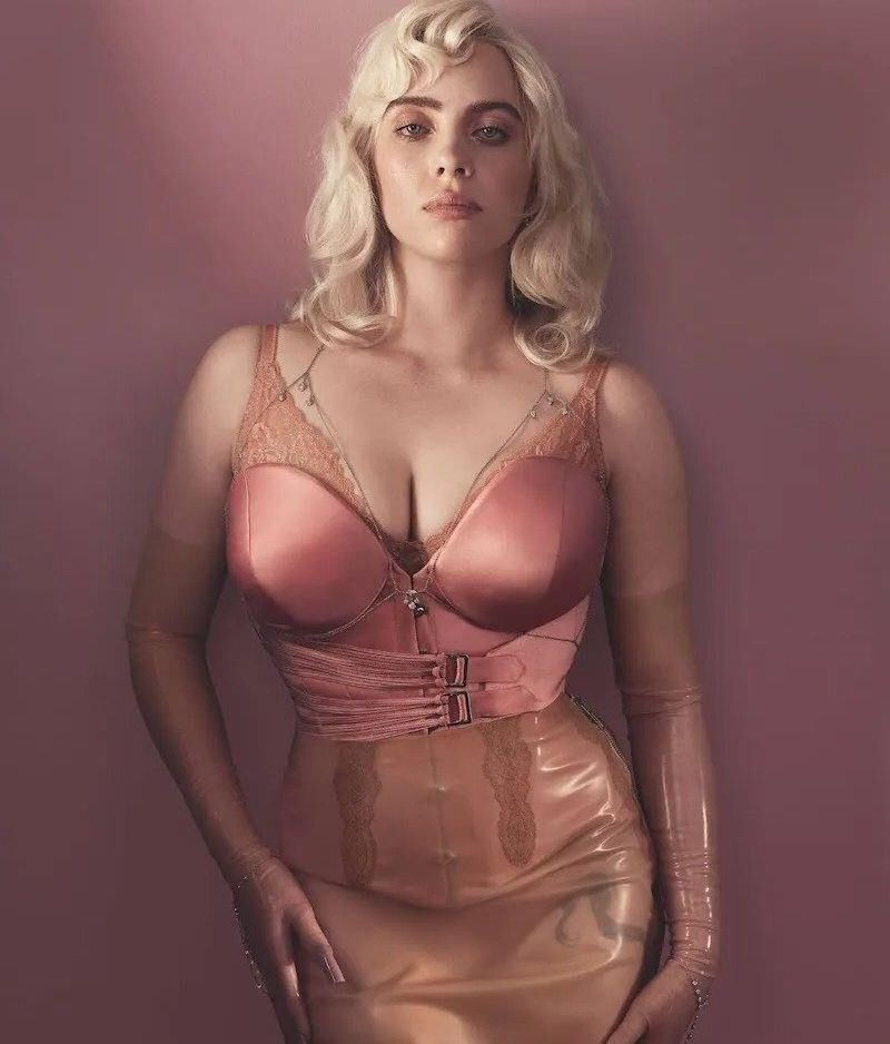 セクシーなセレブの娘：ビリー・アイリッシュ