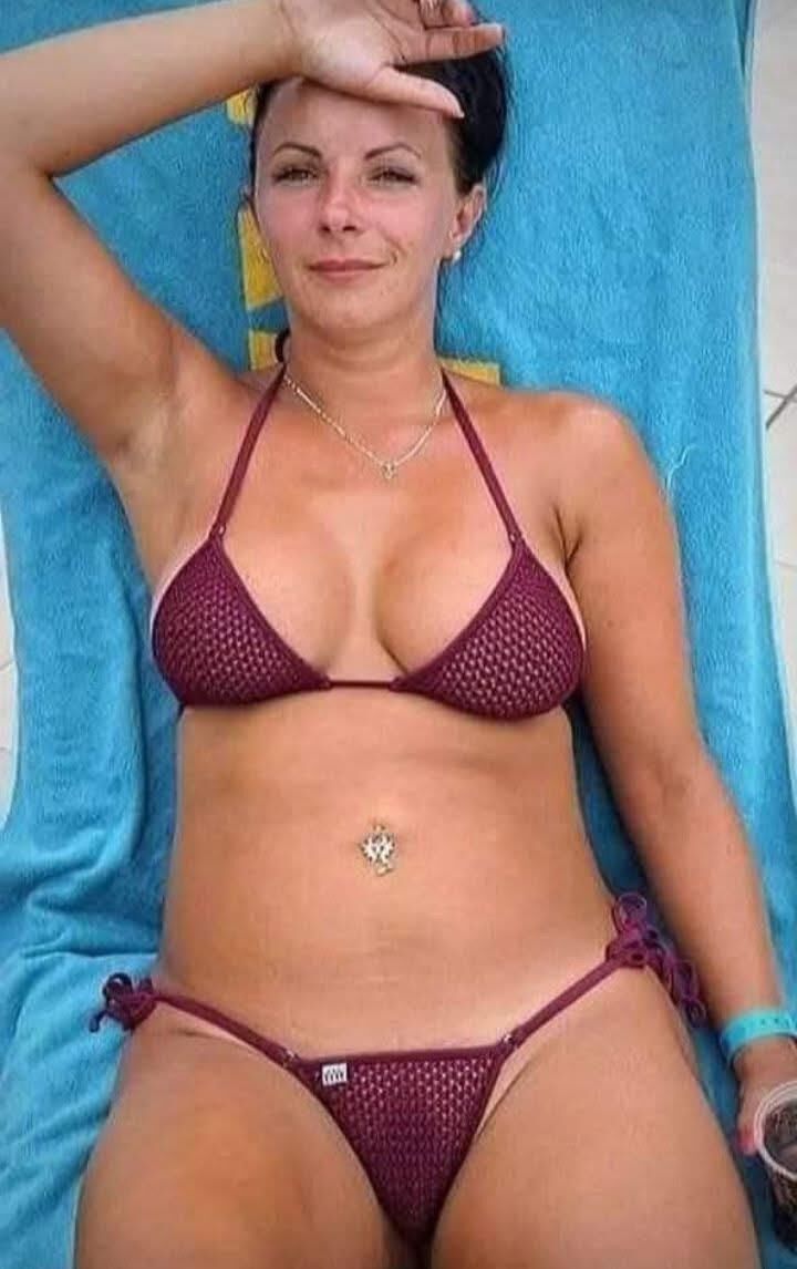 私の舌を激しくする写真